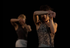Núria Crespo i Emma Romeu són les creadores de la coreografia per a estudiants de l'IEA Oriol Martorell
