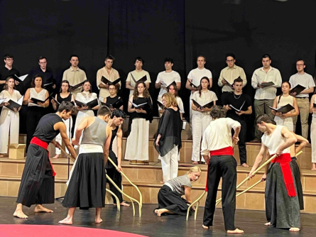 Imatge d'un assaig de l'espectacle al festival Dansàneu. Imatge de Marta Lluvich