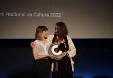 Núria Guiu rep el premi de Catherine Allard. Fotografia: CoNCA